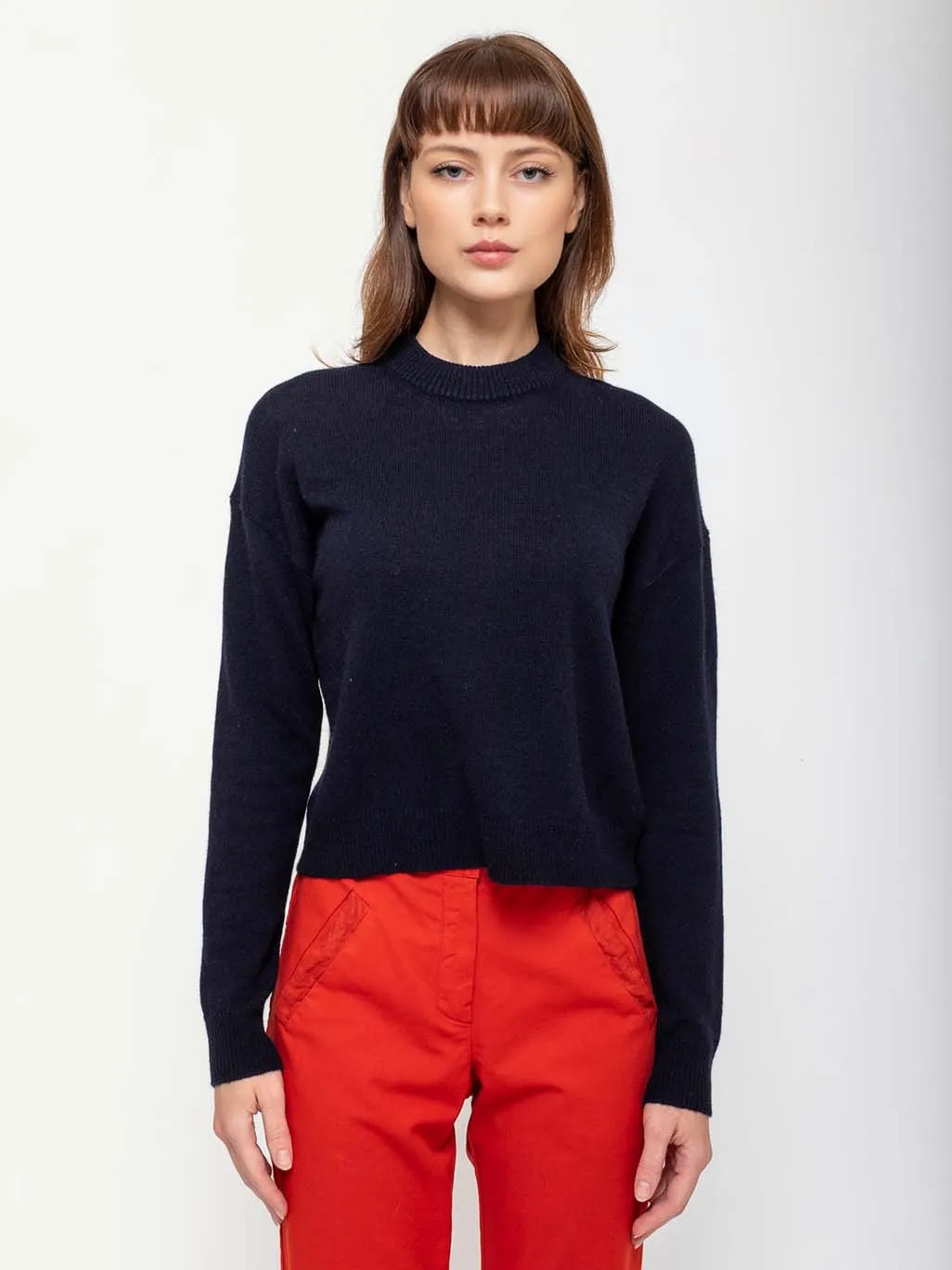 Round Neck Cropped Sweater - Deep Night